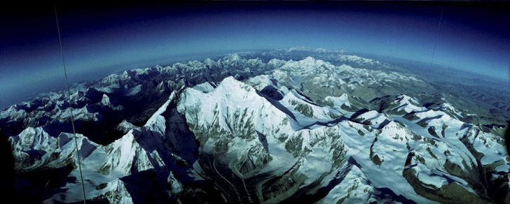 воздушный шар над Эверестом